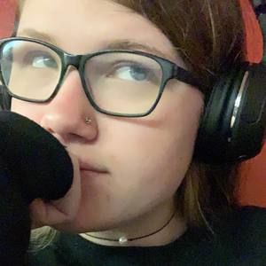 Meet your Posher, Cloe